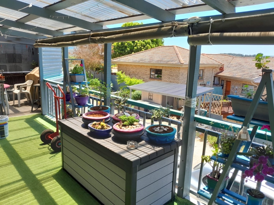 3 Bedroom Property for Sale in Stilbaai Wes Western Cape